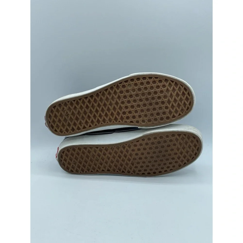 Vans era romantic
